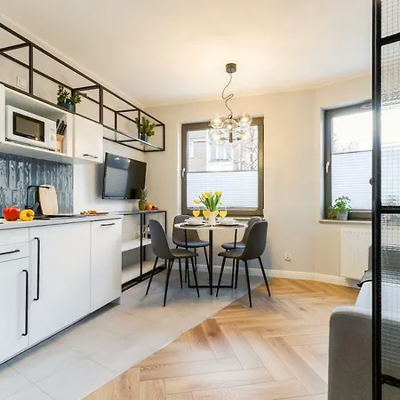 Ideal & Blue Apartment *