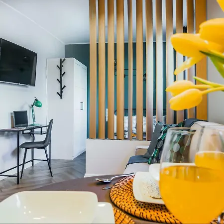Ideal & Blue Apartment