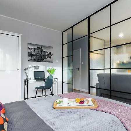 Ideal & Blue Apartment *