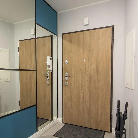 Ideal & Blue Apartment