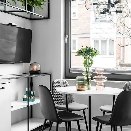 Ideal & Blue Apartment