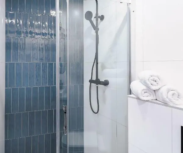 Ideal & Blue Apartment